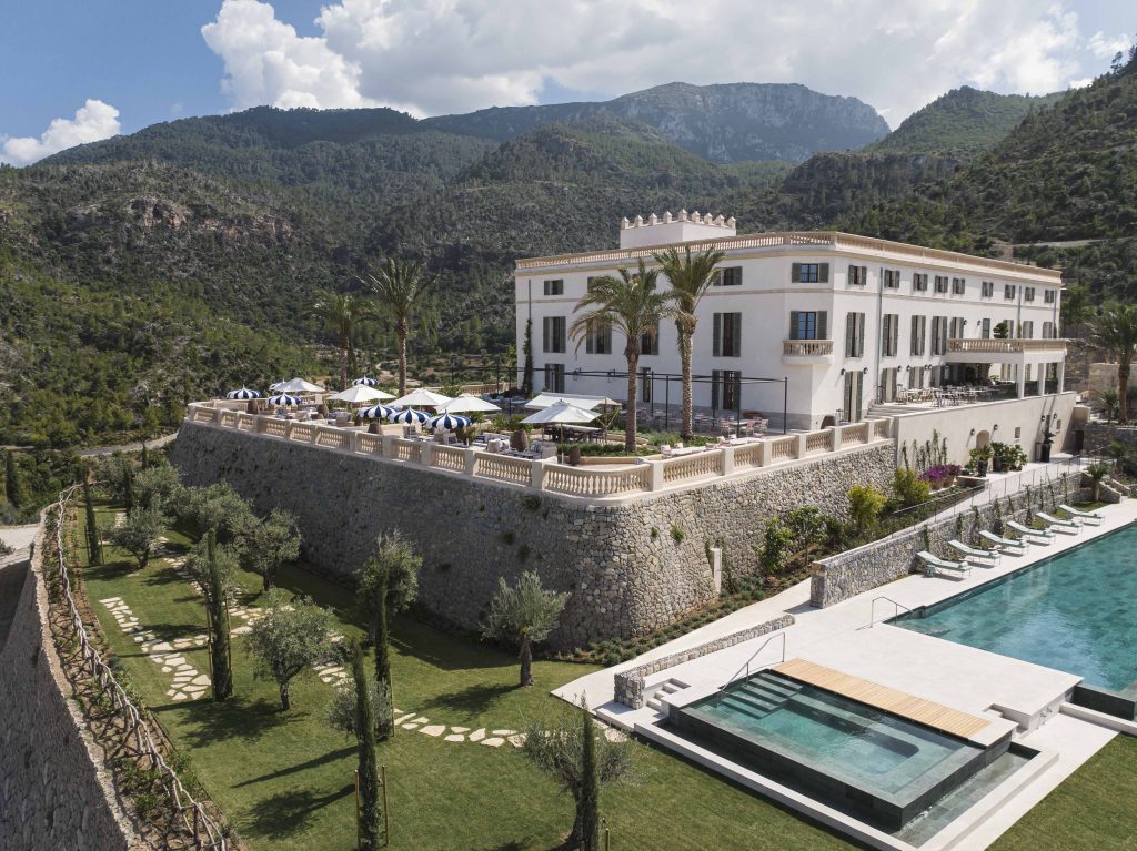 A Majestic Escape: Sir Richard Branson’s Much-Anticipated Opening of the Son Bunyola Hotel in Mallorca, Spain